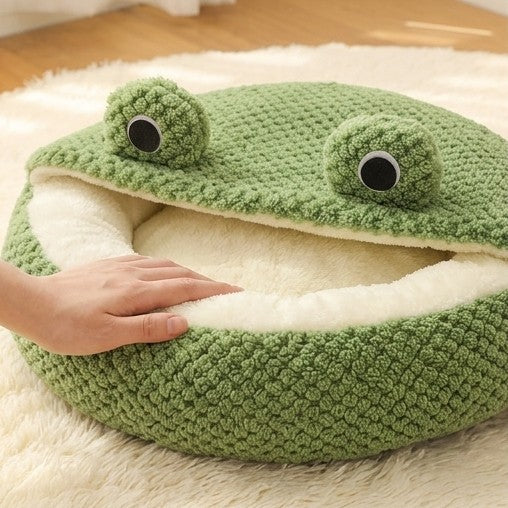 Froschform Haustiernest – Warmes Herbst & Winter Bett für Katzen & Hunde